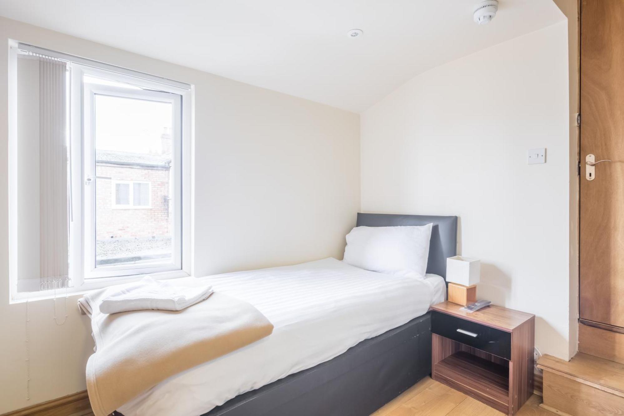 Rasa Sayang House - Self-Check-In Guesthouse 옥스퍼드 외부 사진